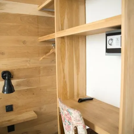 Le Victor Hugo فندق