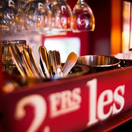 Hotel Le Victor Hugo 2*