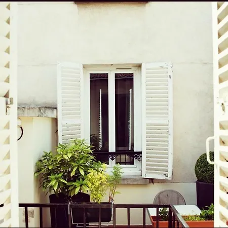 Le Victor Hugo 2* موروج